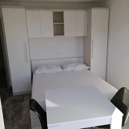 Apartman Jure Daire *