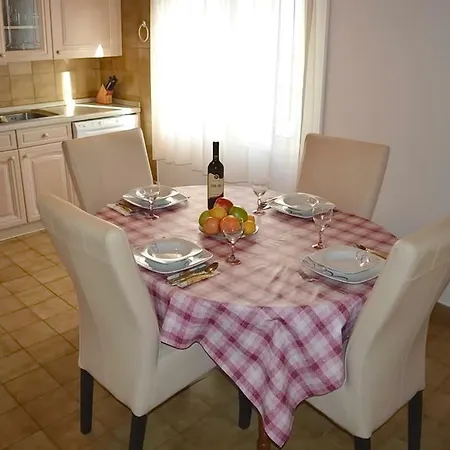 Daire Apartman Jure