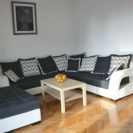Apartman Jure *
